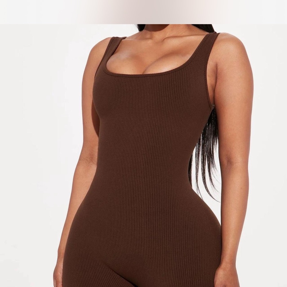NWOT Fashion Nova Brown Ribbed Knit Jumpsuit - Picture 2 of 3